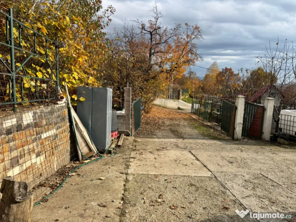 Casă modernă cu priveliște panoramică – ideală pentru