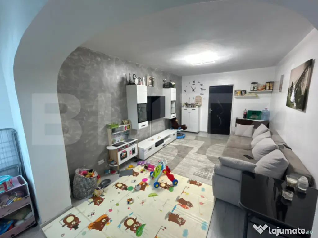 Apartament 3 camere, 60 mp, zona Mircea cel Bătrân