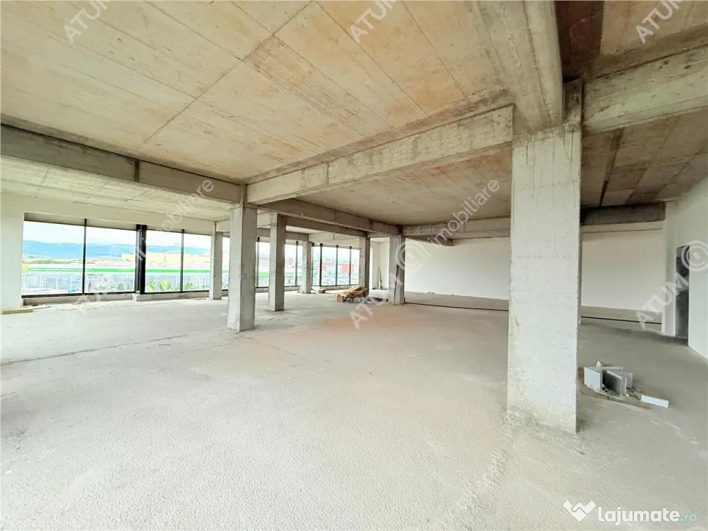 Spatiu comercial de in Sibiu zona Shopping City