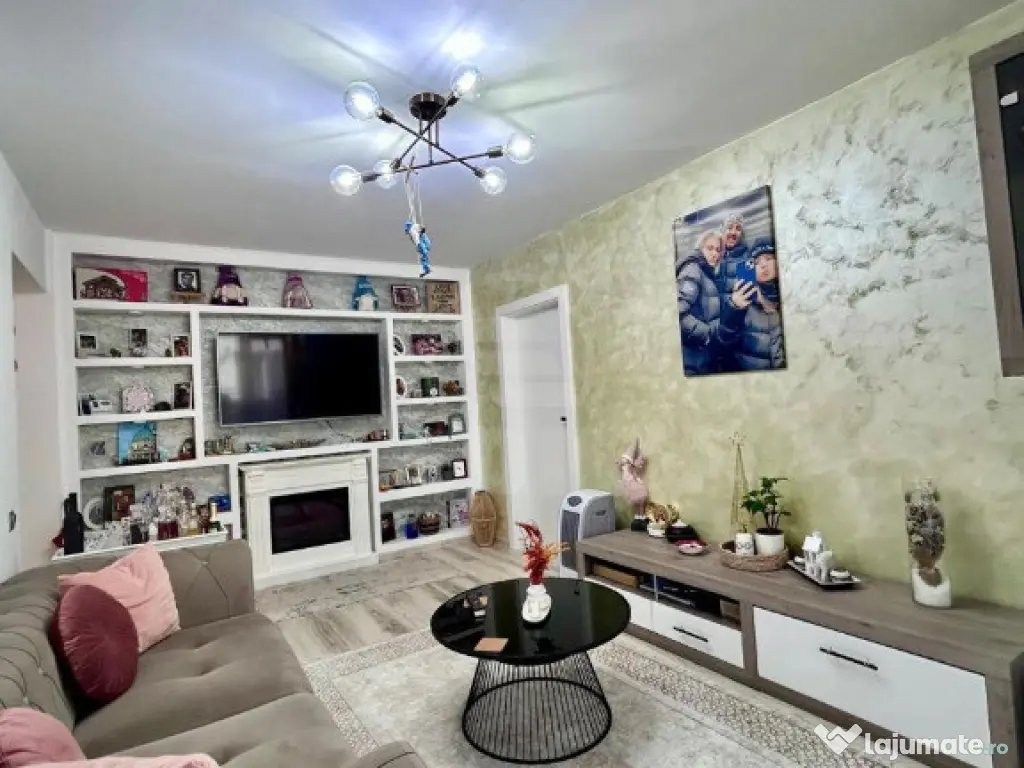 Apartament de vânzare – 3 camere, decomandat, Florești, zona Cetății! 