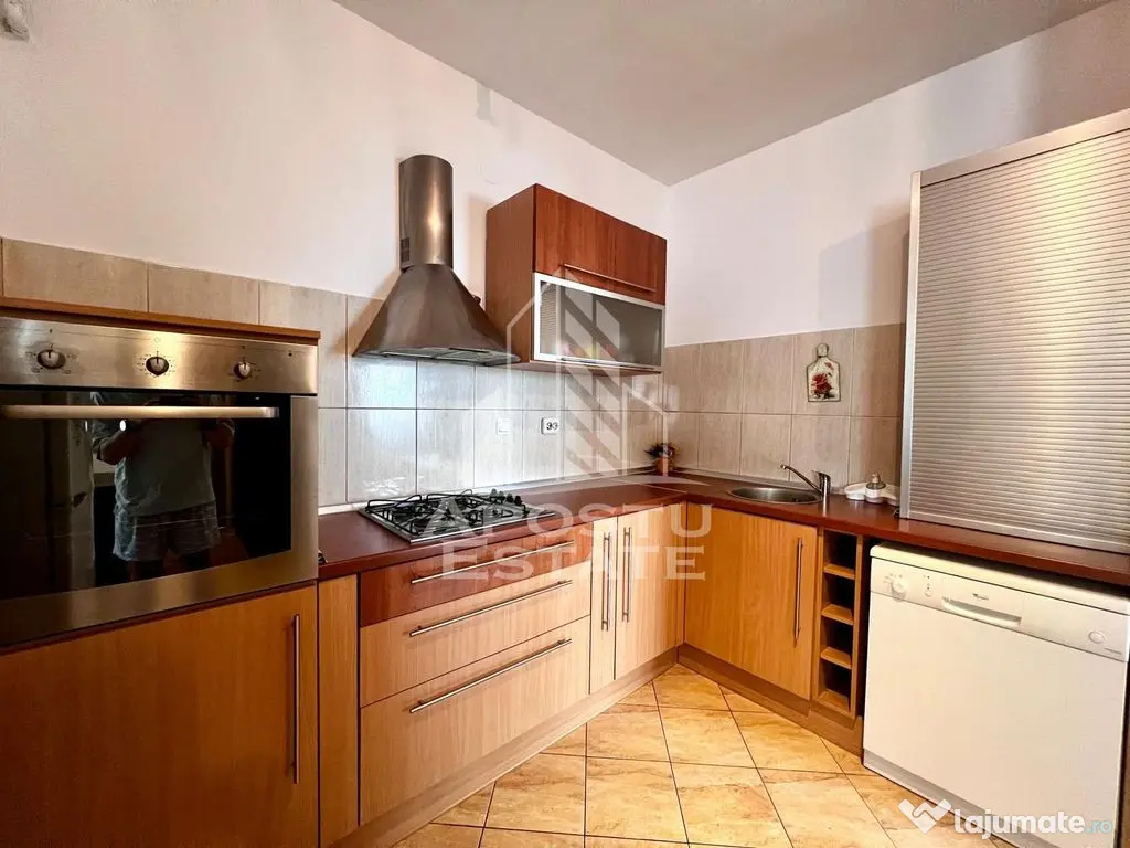 Apartament 2 camere, semicentral, centrala proprie, zona ... 