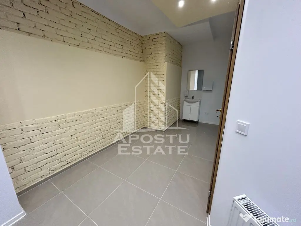 Spațiu comercial 138 mp, clinică medicală amenajată, ... 