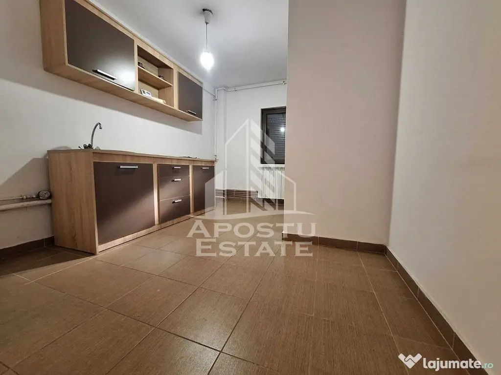 Apartament cu 3 camere, 92 mp contruiti, Banu Maracine 