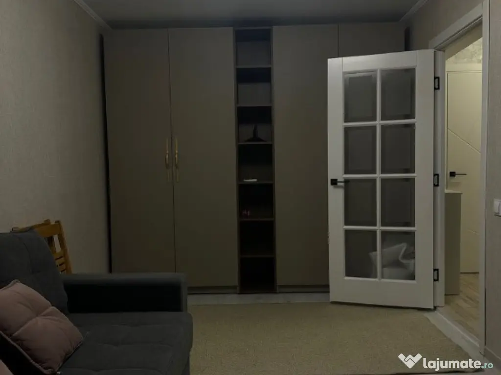 Garsoniera de inchiriat in zona Costin Georgian