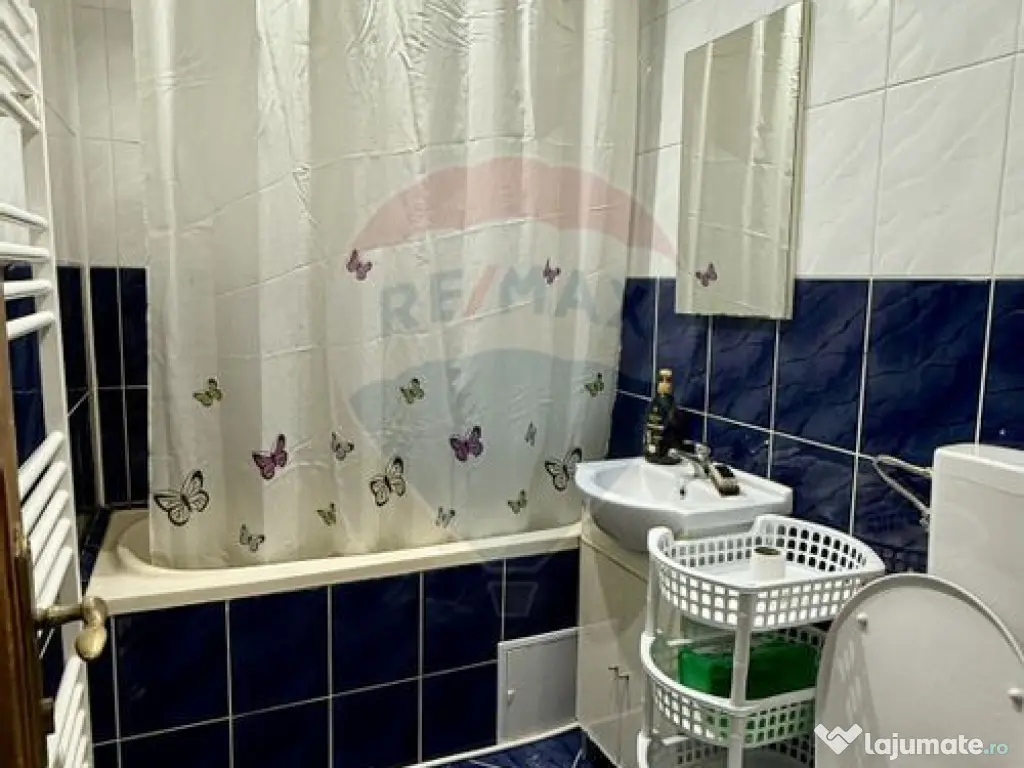 Apartament cu 3 camere de închiriat str. George Cosbuc 