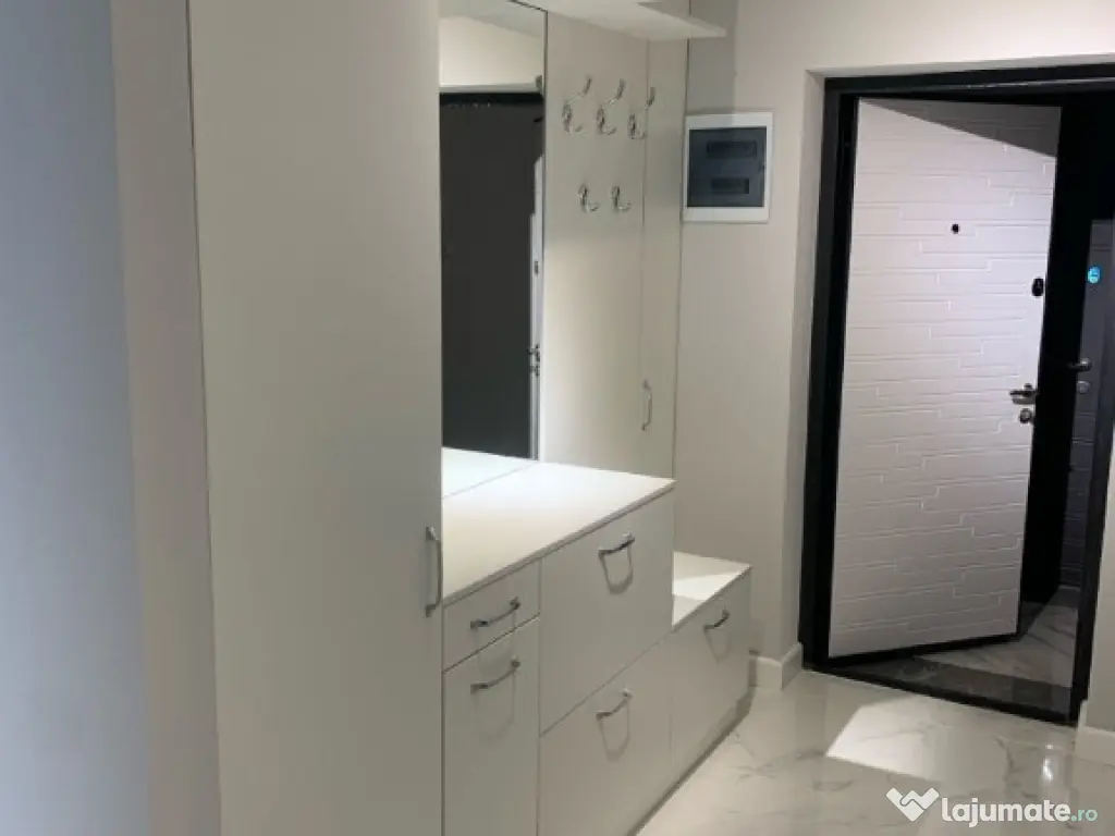 Apartament cu 2 camere de inchiriat in zona Eroii Revolutiei 