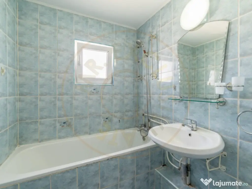 APARTAMENT 3 CAMERE MIOVENI 