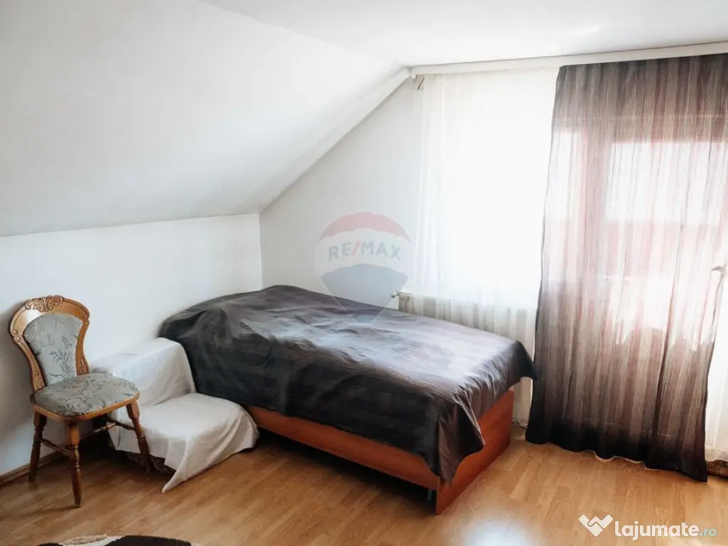 Casă de vanzare in Radauti str Iraclie Porumbescu 