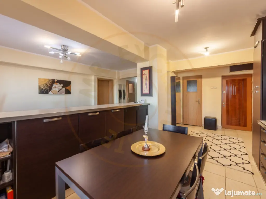 Apartament ultracentral 3 camere IC Bratianu Pitesti