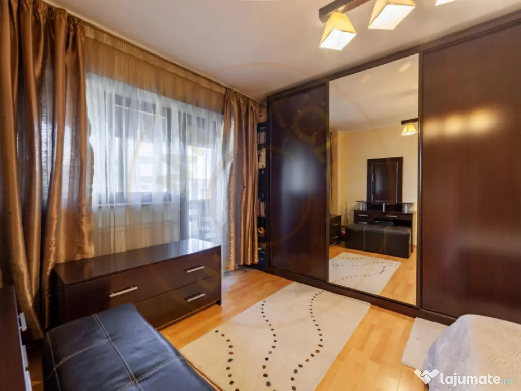 Apartament ultracentral 3 camere IC Bratianu Pitesti