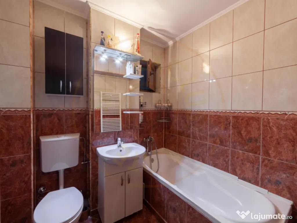 Apartament ultracentral 3 camere IC Bratianu Pitesti