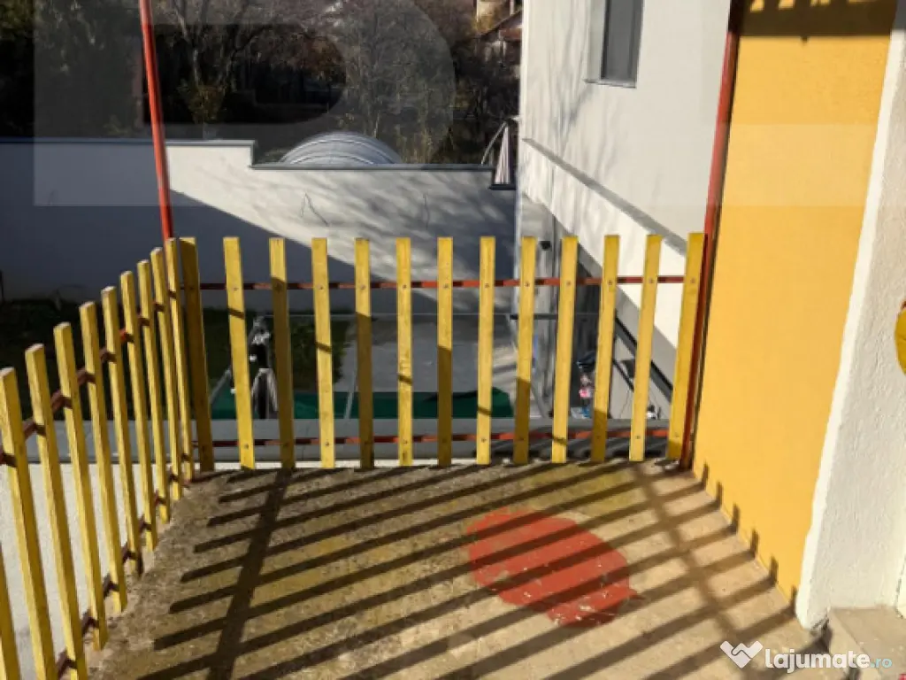 Vila in zona linistita, pe o strada inchisa perfecta pentru