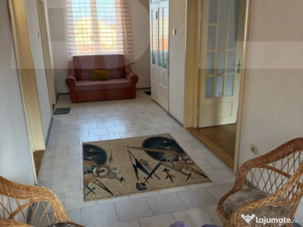 Vila in zona linistita, pe o strada inchisa perfecta pentru