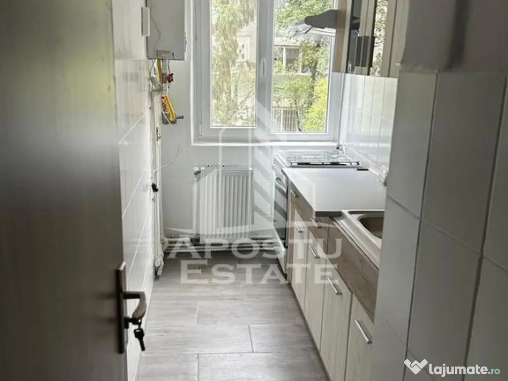 Apartament cu 2 camere,etajul 1, mobilat,centrala proprie... 