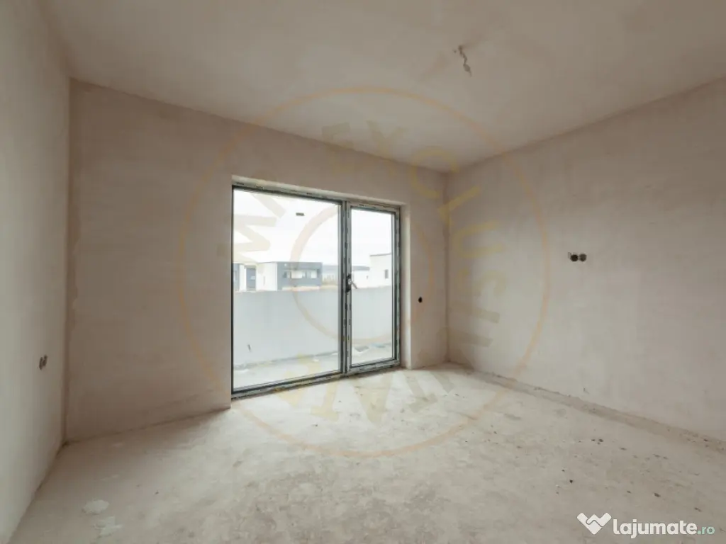 Casă cu 4 camere în Micești la 10 min de Pitesti si 5 min 