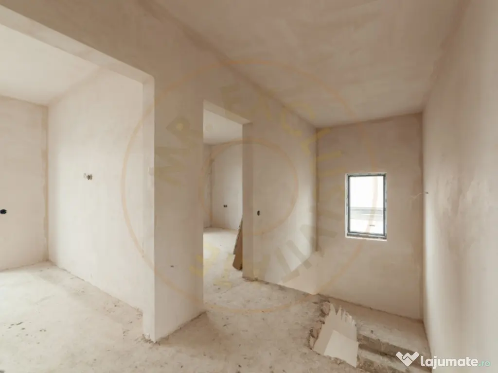 Casă cu 4 camere în Micești la 10 min de Pitesti si 5 min 