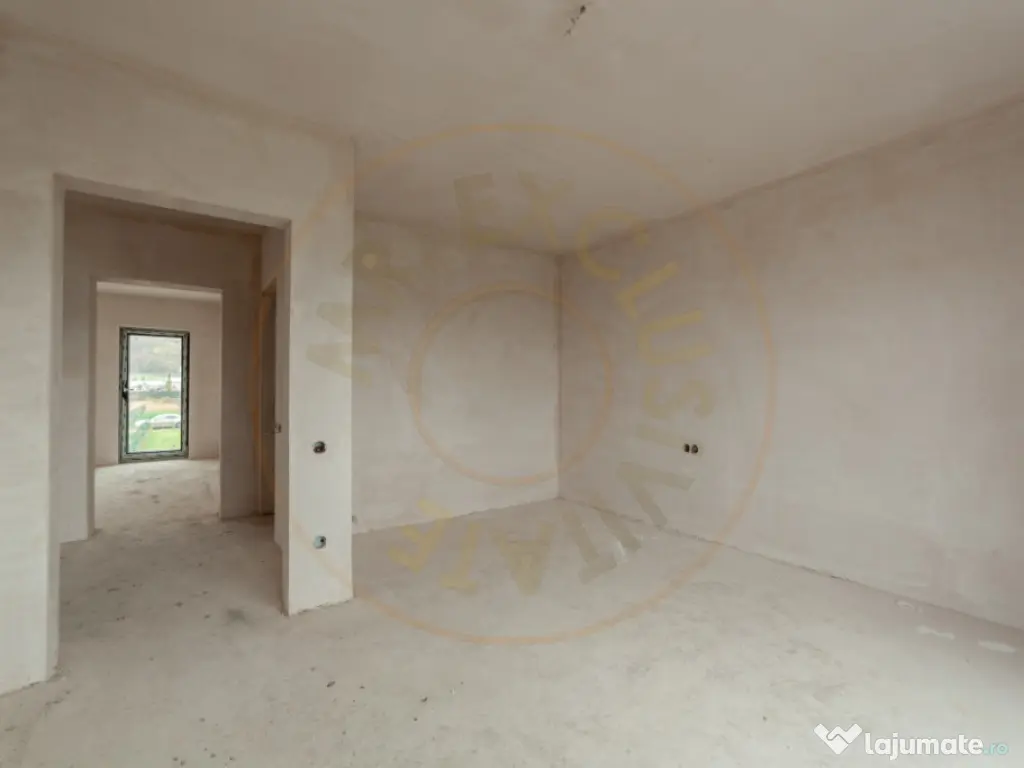 Casă cu 4 camere în Micești la 10 min de Pitesti si 5 min 