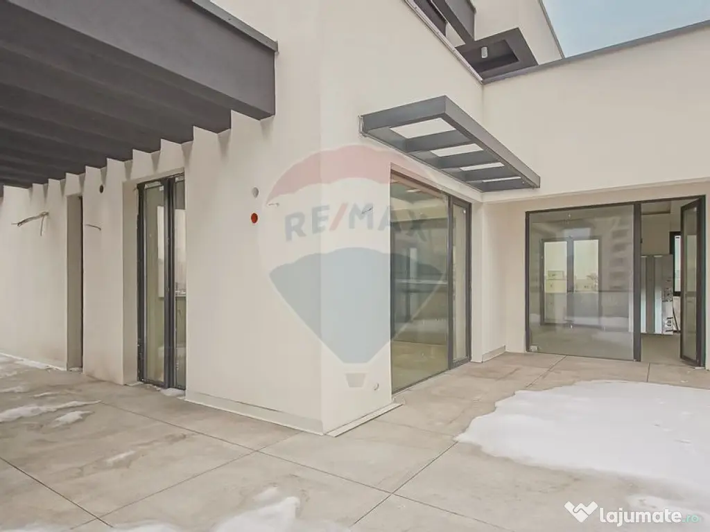 Penthouse de lux cu rooftop și lift privat I Elegant Hou... 