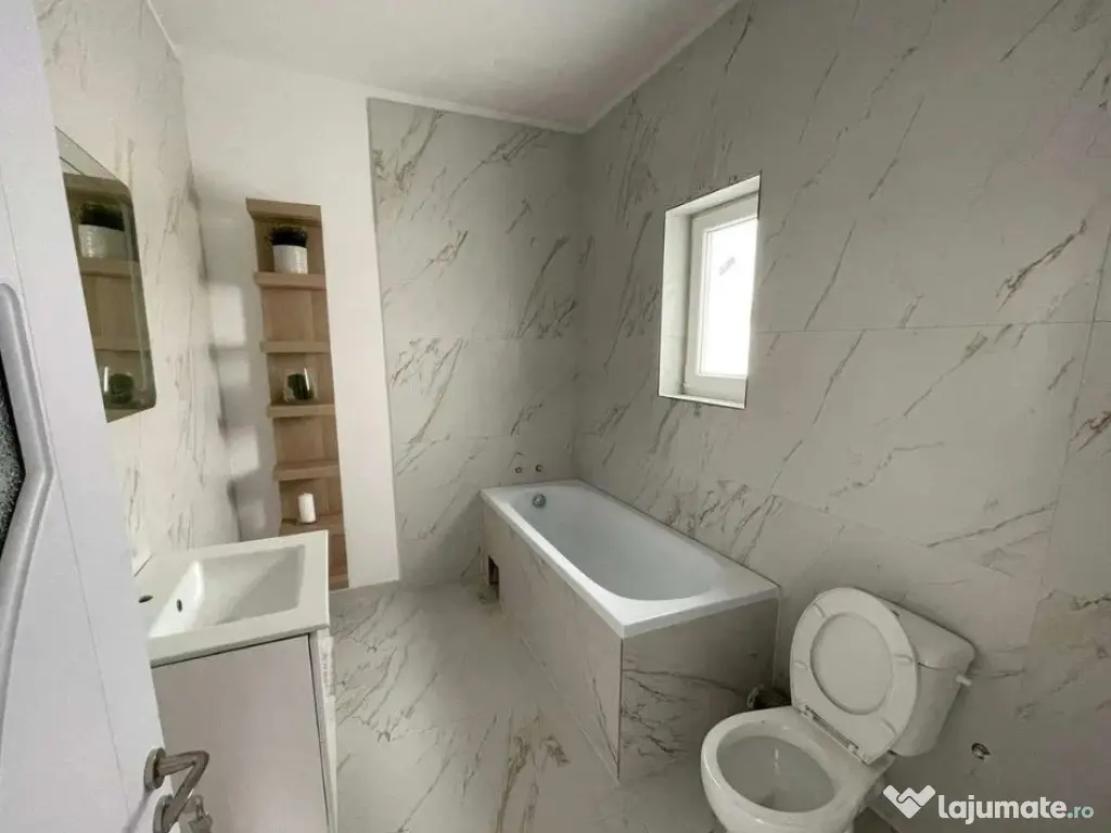 Casa cu 3 camere de vanzare|Locatie foarte buna 