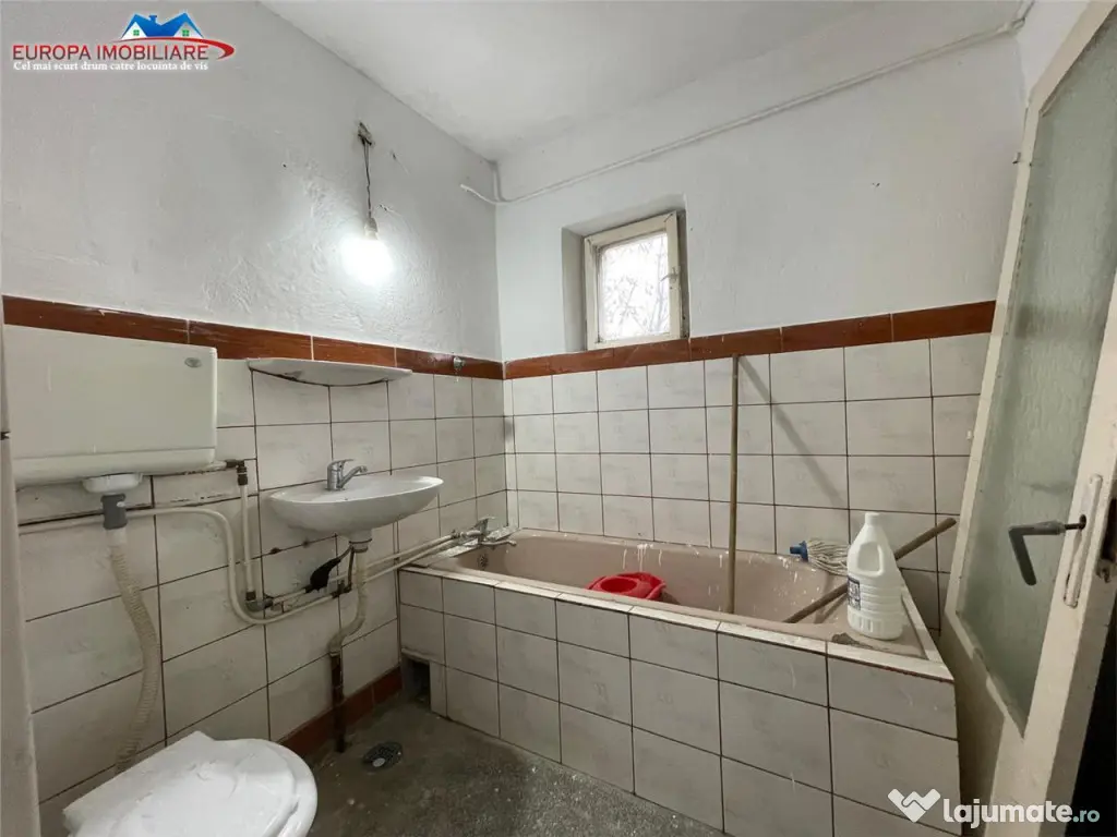 Apartament 3 camere de zona E3 -Tulcea