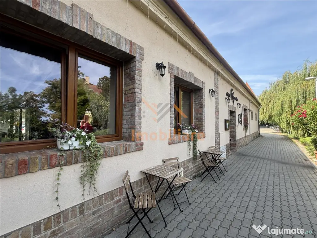 RESTAURANT GYULA | UNGARIA | PANOURI SOLARE | 245 MP | TERA 