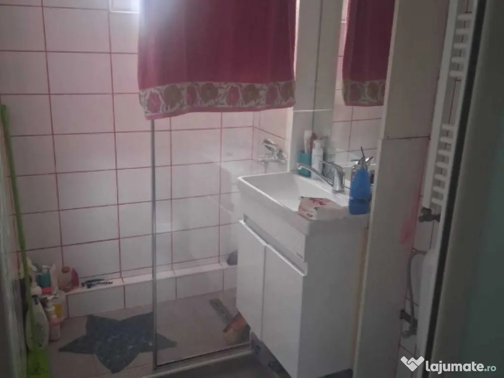 Apartamentament 2 camere decomandat zona Astra