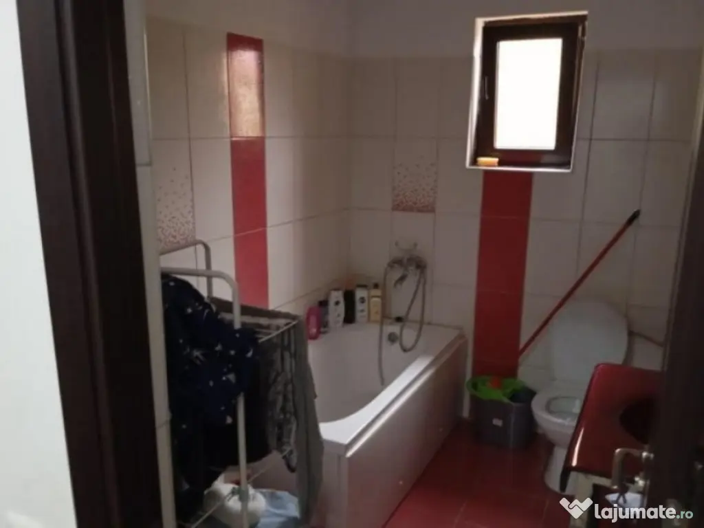 Bagadiru –2 cam, decom, 66 mp, an 2015, LOC DE PARCARE