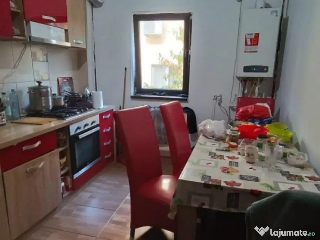 Bagadiru –2 cam, decom, 66 mp, an 2015, LOC DE PARCARE