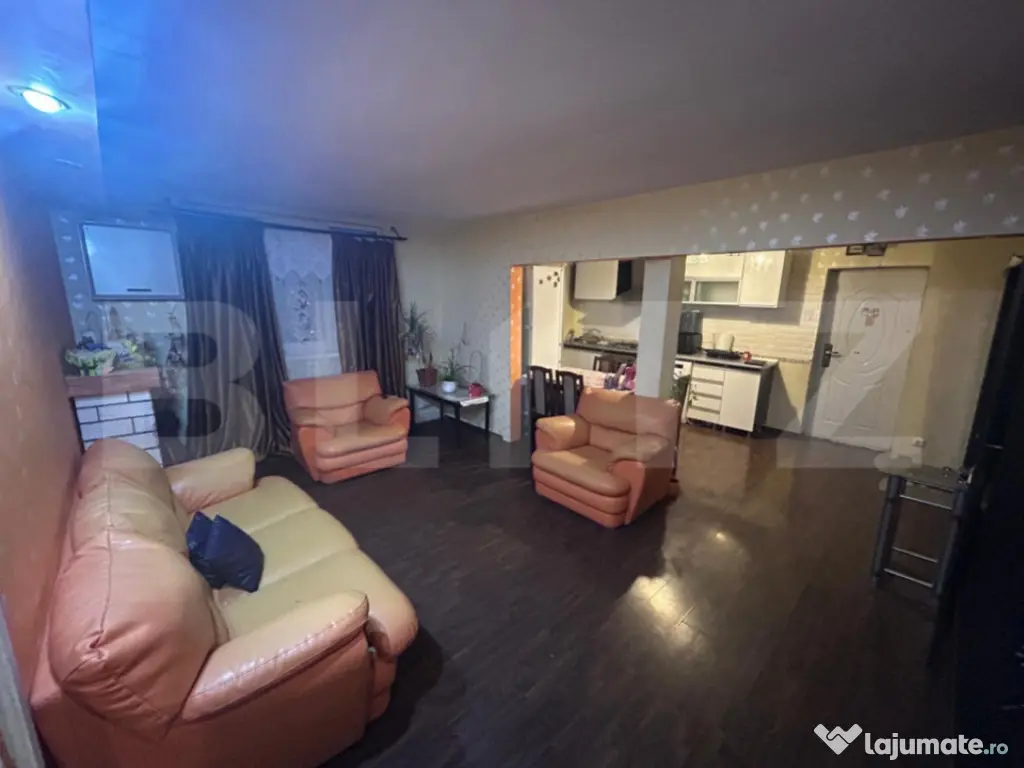 Apartament 3 camere, 74 mp, zona Alexandru cel Bun