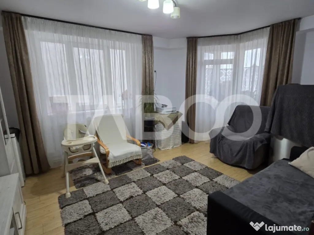 Apartament de vanzare 64mp 3 camere decomandate si balcon Tu