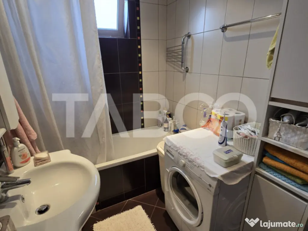 Apartament de vanzare 64mp 3 camere decomandate si balcon Tu