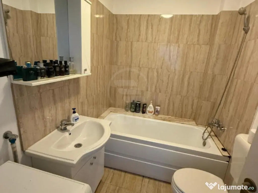 Apartament 2 camere zona Teilor