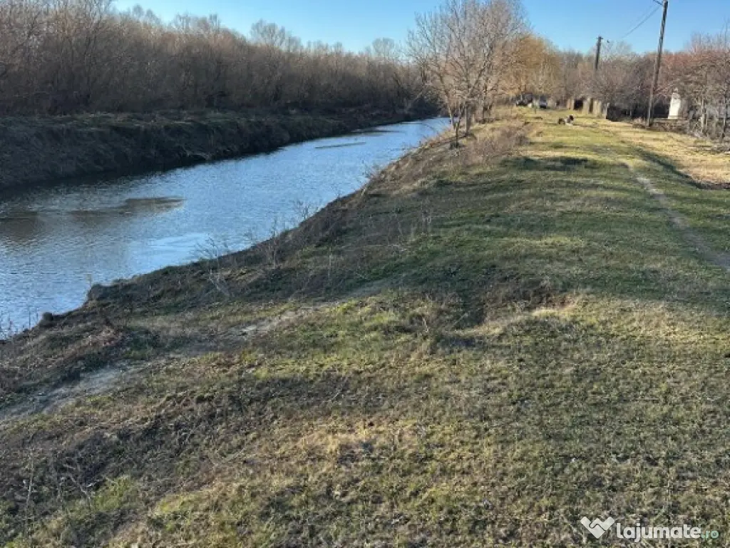 Teren- intravilan in DELTA- loc BALTENII DE JOS