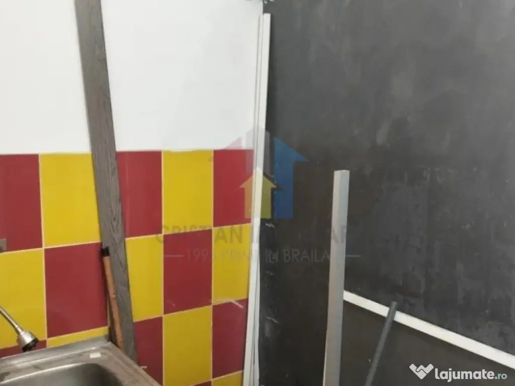 Zona buna! Garsoniera Bariera, etaj 3, 22 mp