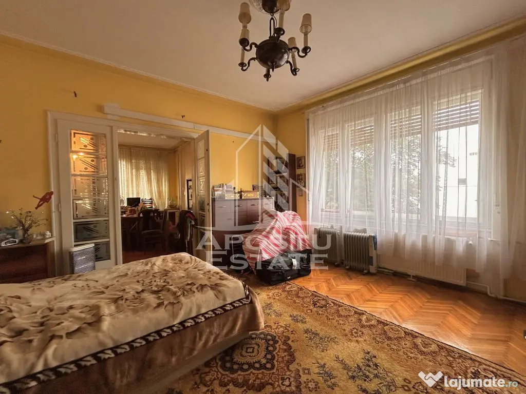 Apartament 3 camere spatios, in zona Ultracentrala cu garaj