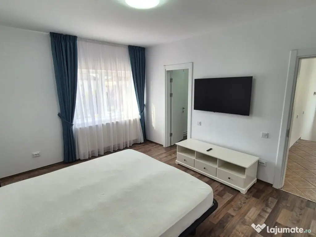 Casă cu 5 camere, 220 mp, teren 500 mp – Prelungirea G...