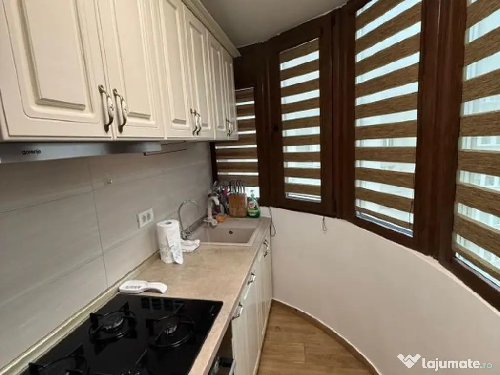 Apartament 3 camere Casa de Cultura