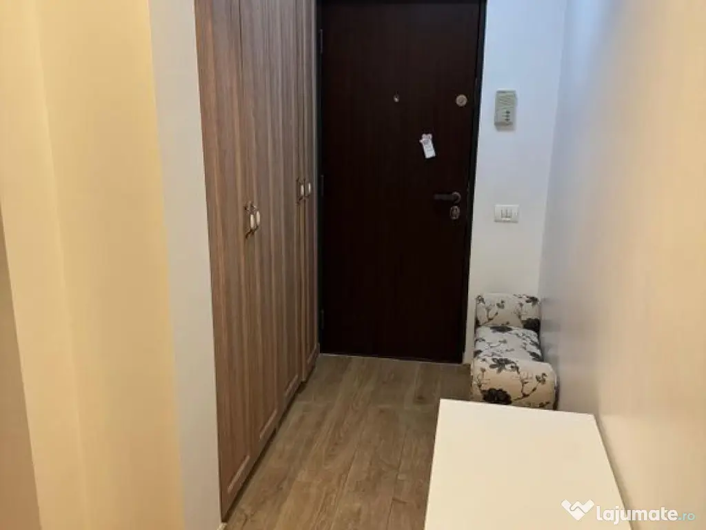 Apartament 3 camere Casa de Cultura