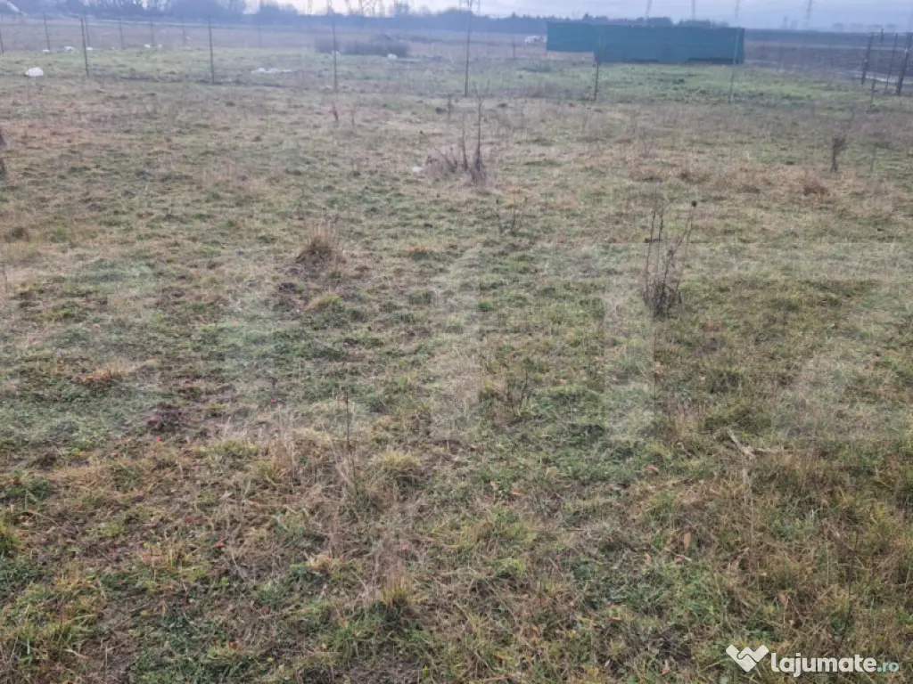 Teren intravilan Sanpetru - ideal c-tie casa- 500 mp