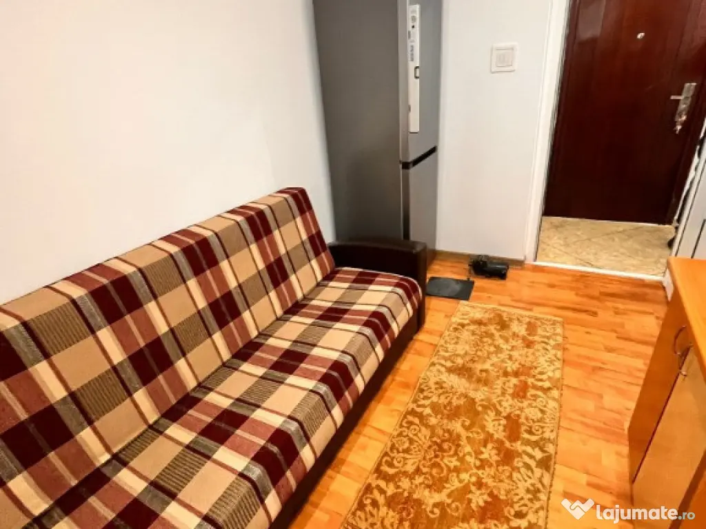 Apartament 3 camere decomandat Alexandru cel Bun
