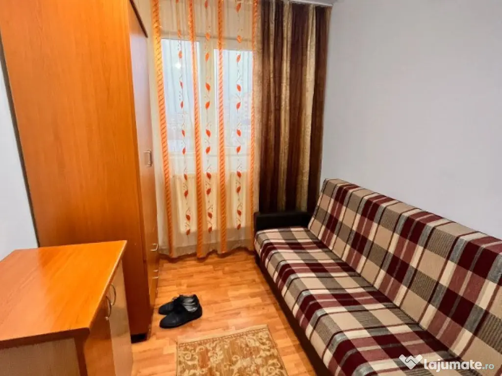 Apartament 3 camere decomandat Alexandru cel Bun