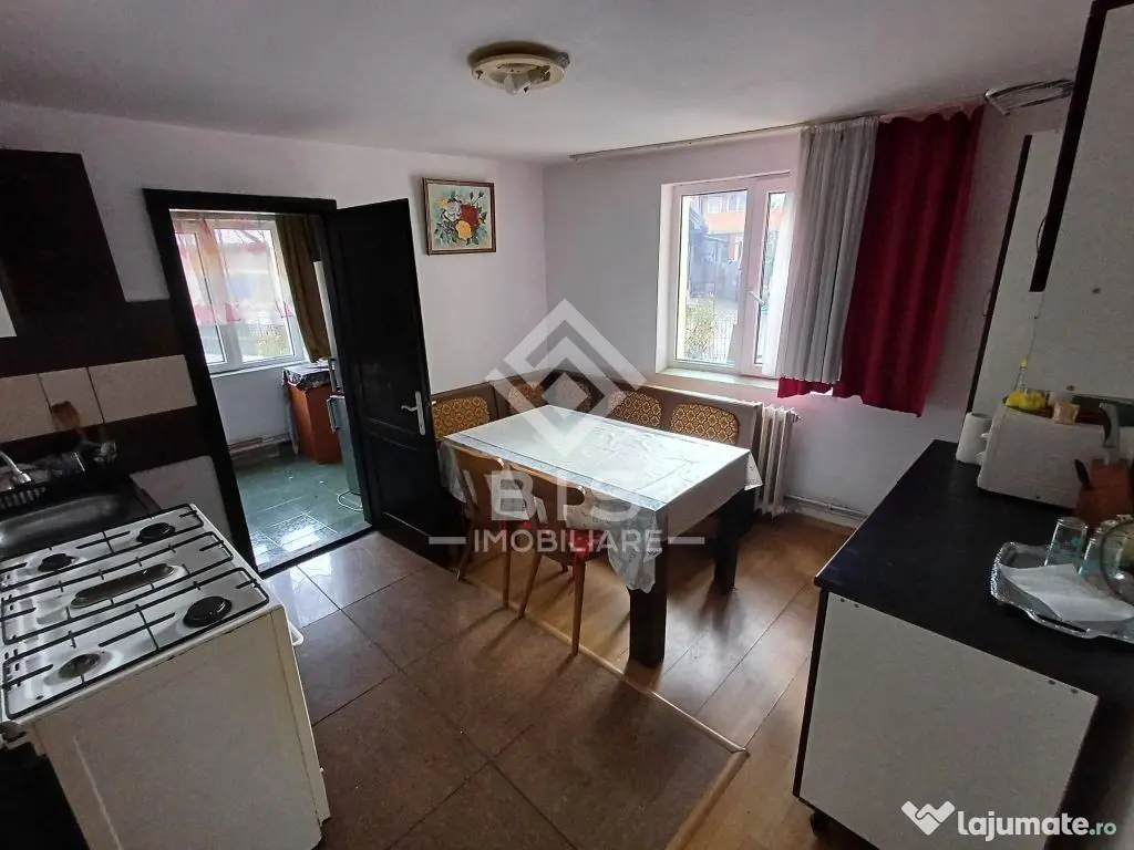 Casa 5 camere, D+P+1, Zona Nord