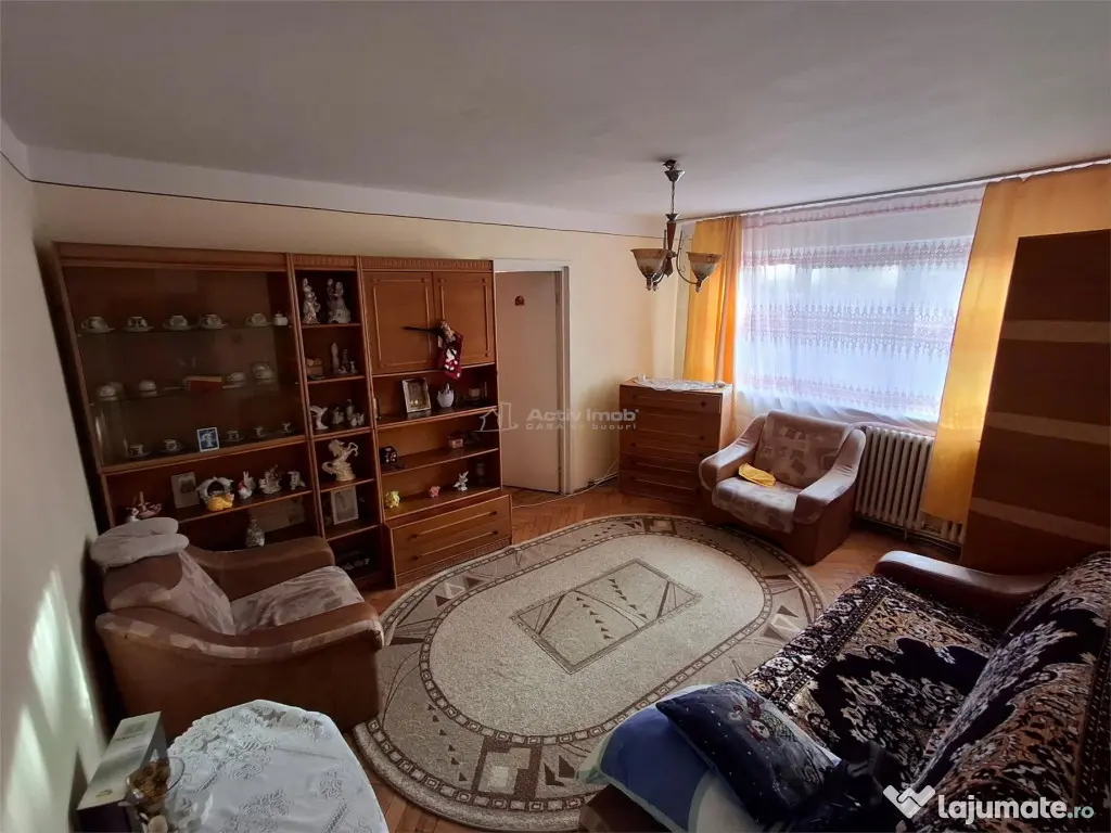 Resita, Chirie 2 cam., Micro III