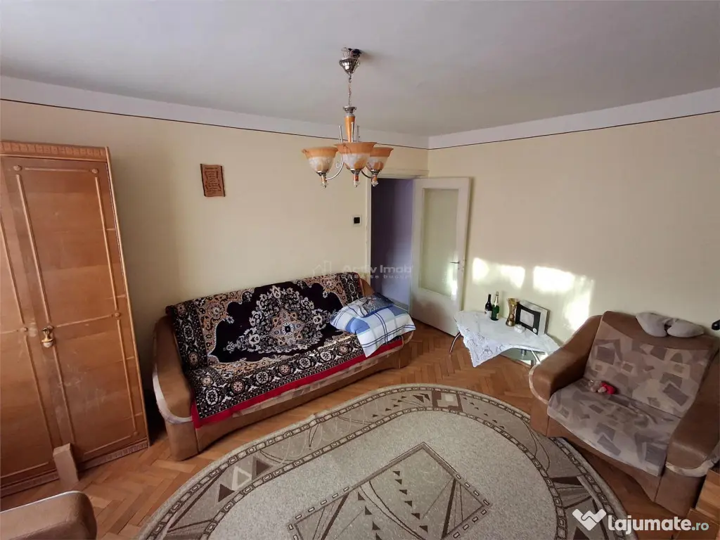 Resita, Chirie 2 cam., Micro III