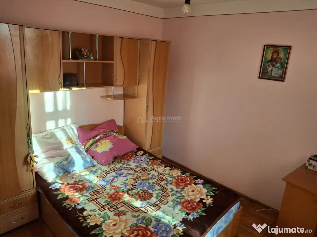 Resita, Chirie 2 cam., Micro III