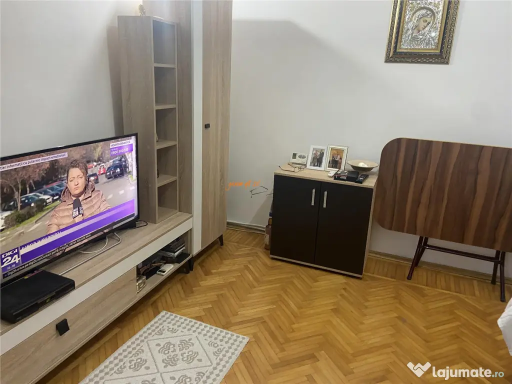 Apartament 3 camere , zona cartier Sud ,et 2/4 , decomandat