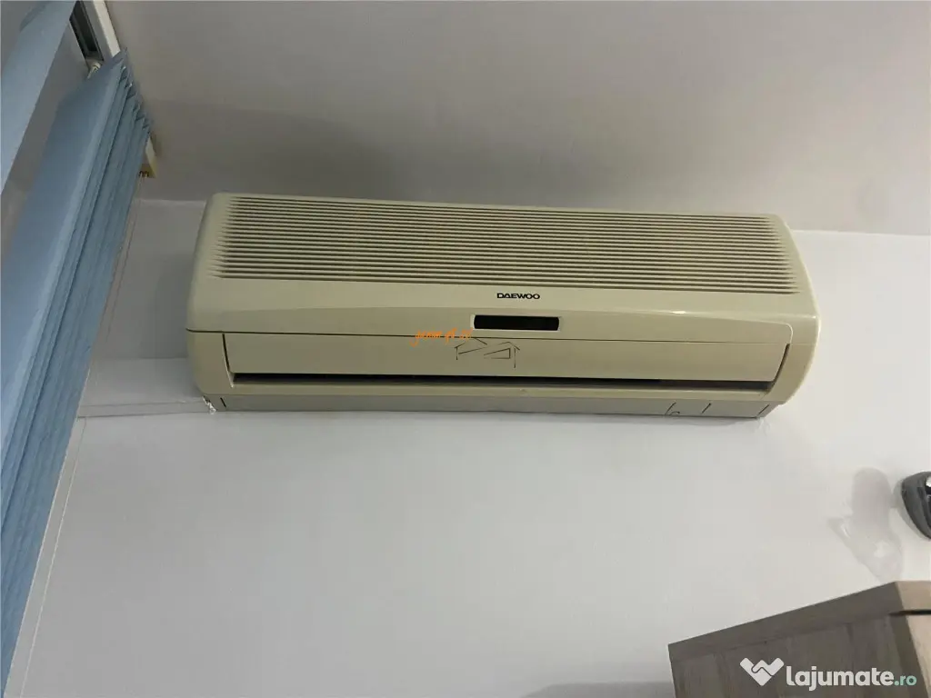 Apartament 3 camere , zona cartier Sud ,et 2/4 , decomandat