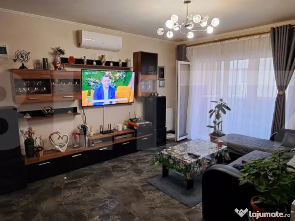 Apartament cu 3 camere, 68 mp, zona Eroilor, cu balcon inchi