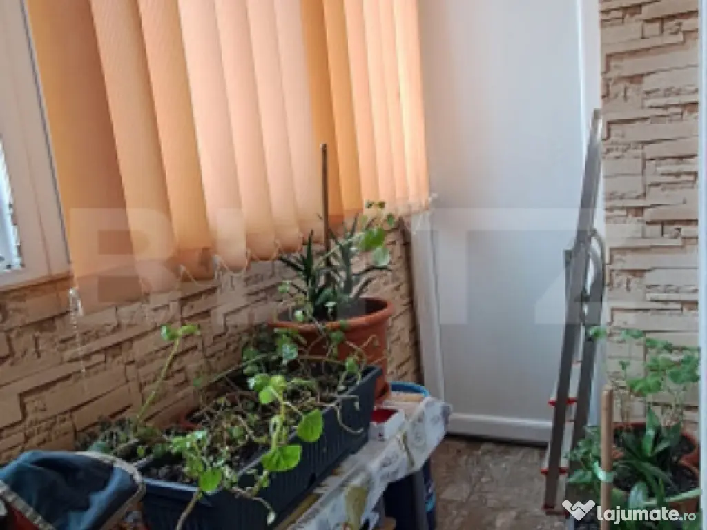 Apartament cu 3 camere, 68 mp, zona Eroilor, cu balcon inchi