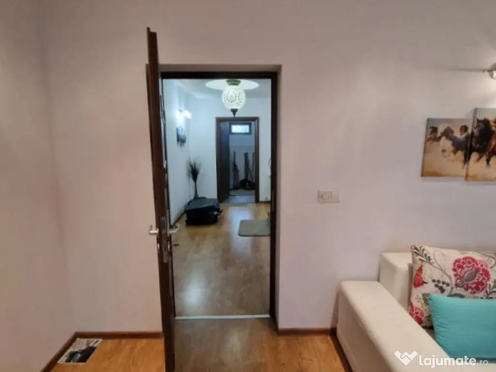 Casa 197 mp, garaj, foisor, gratar, teren 780 mp la 100 m d 